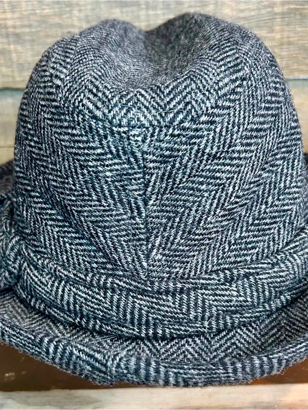 Vintage Country Gentleman Fedora Hat - Medium Gray Black Herringbone Tweed USA